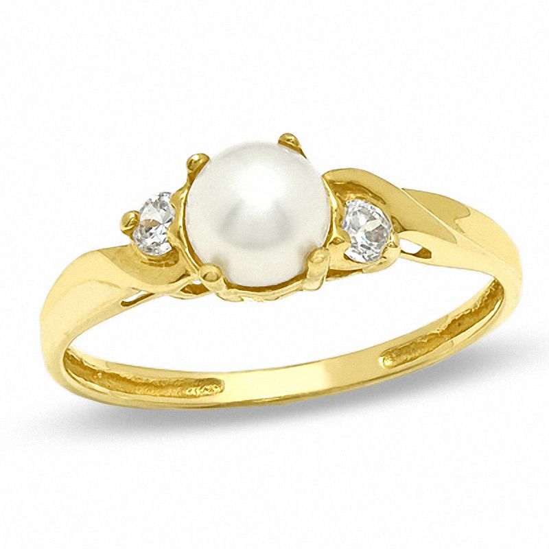 5.5mm Cultured Freshwater Pearl Ring in 10K Gold with CZ - Size 7