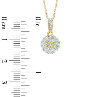 1/10 CT. T.W. Diamond Daisy Pendant in 10K Gold