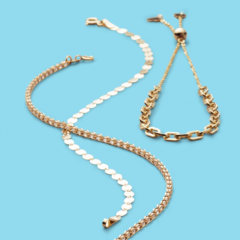 Main Image 2 of Oval Link Chain Bolo Bracelet in 10K Gold - 9&quot;