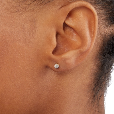 1/15 CT. T.W. Composite Diamond Flower Stud Earrings in 10K Gold