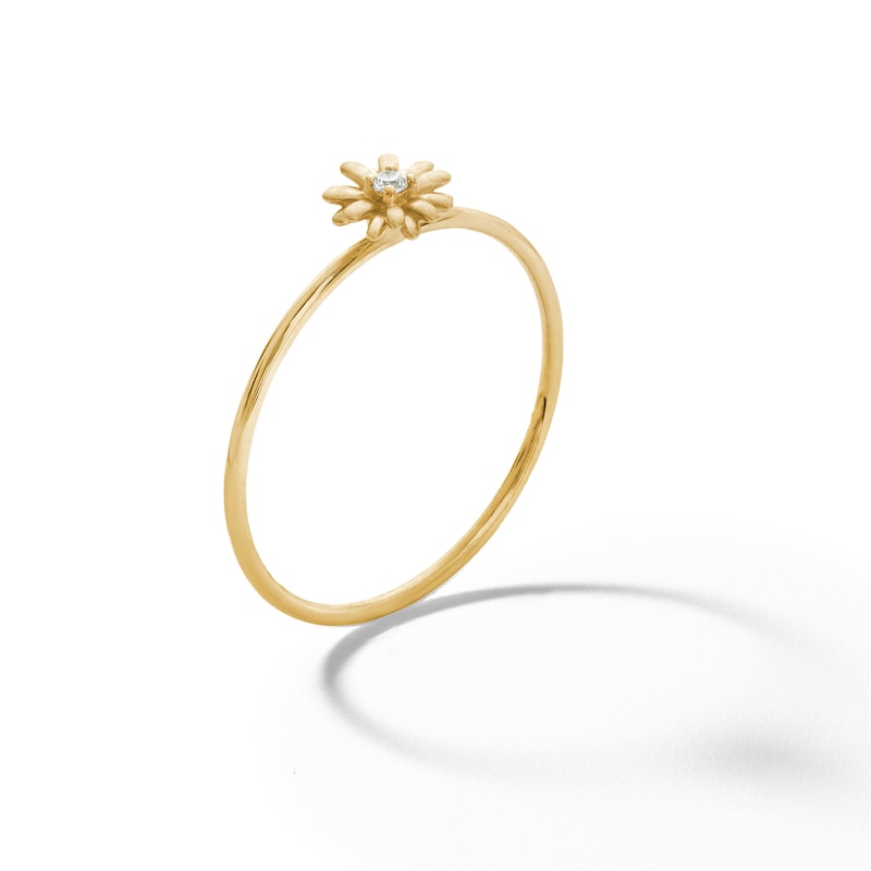 Main Image 3 of 10K Solid Gold CZ Daisy Ring