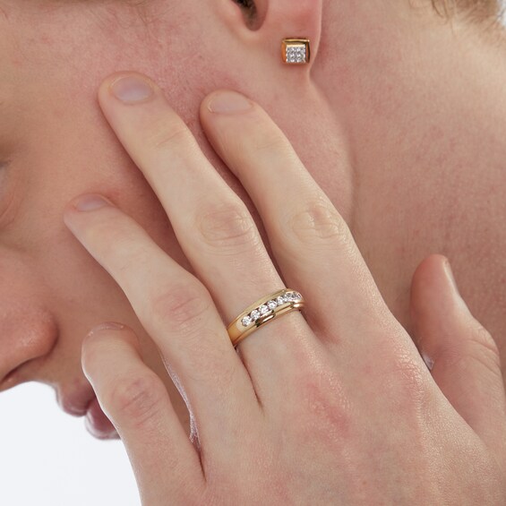 ​​​​​​​​​​​​​​10K Solid Gold 1/2 CT. T.W. Lab-Grown Diamond Eight Stone Ring