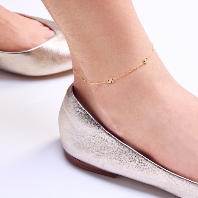 Main Image 2 of 10K Solid Gold Diamond-Cut Circle Cable Chain Anklet - 10"