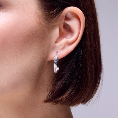 Sterling Silver Diamond-Cut Oval Hoops