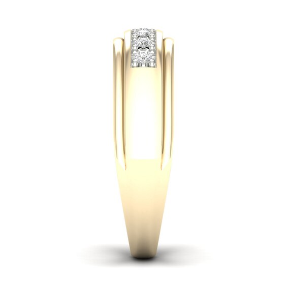 10K Gold 1/10 CT. T.W. Lab-Grown Diamond Single Row Ring