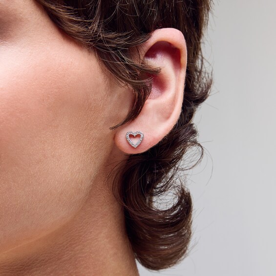 Sterling Silver 1/20 CT. T.W. Lab-Grown Diamond Heart Outline Studs