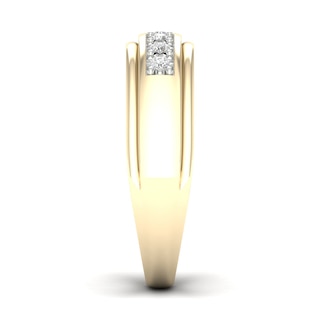 10K Gold 1/10 CT. T.W. Lab-Grown Diamond Single Row Ring