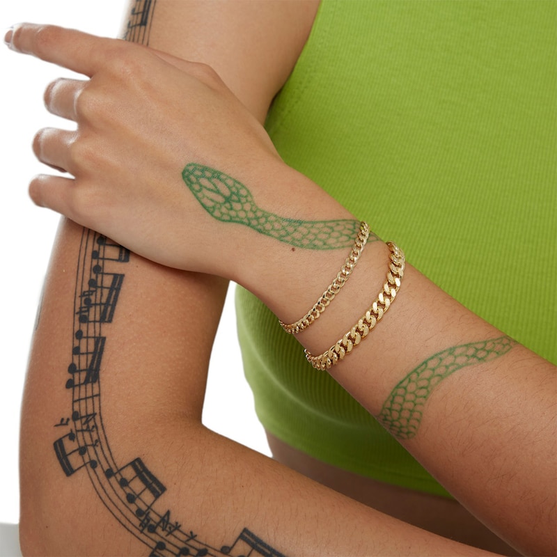Main Image 4 of 10K Hollow Gold Textured Cuban Curb Chain Bracelet - 7"