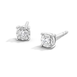 Sterling Silver1/10 CT. T.W. Lab-Grown Diamond Solitaire Studs