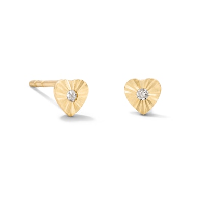 10K Solid Gold 1/20 CT. T.W. Lab-Grown Diamond Heart Studs