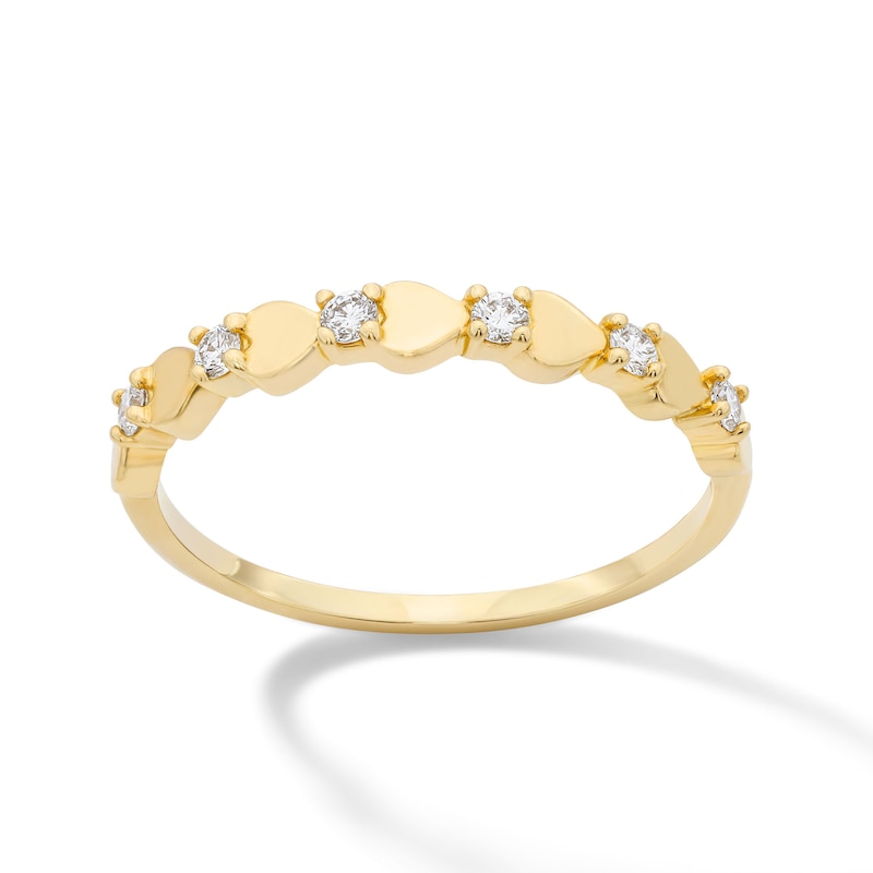 Main Image 1 of 10K Gold 1/8 CT. T.W. Lab-Grown Diamond Hearts Ring - Size 7