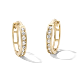 10K Solid Gold 1/6 CT. T.W. Lab-Grown Diamond Single-Row Huggie Hoops